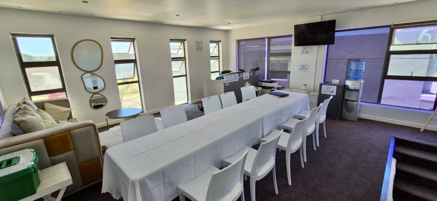 5 Bedroom Property for Sale in Summerstrand Eastern Cape